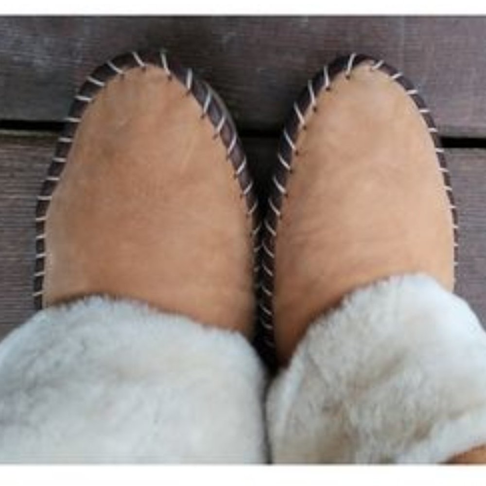 Jessica Simpson Amber Suede & Shearling Whipstitched Moccasin Bootie